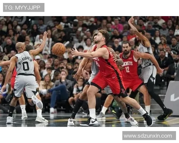 2007年NBA常规赛火箭队与雄鹿队的对决结果揭晓谁最终赢得比赛胜利 2007年NBA常规赛火箭队与雄鹿队的对决结果揭晓谁最终赢得比赛胜利